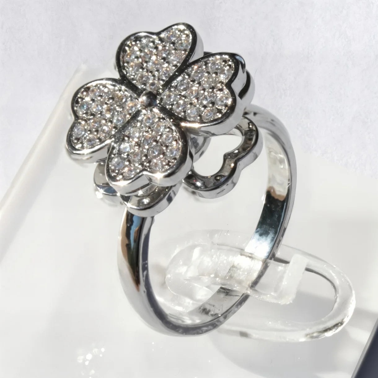 Anello Antistress Quadrifoglio Rotante